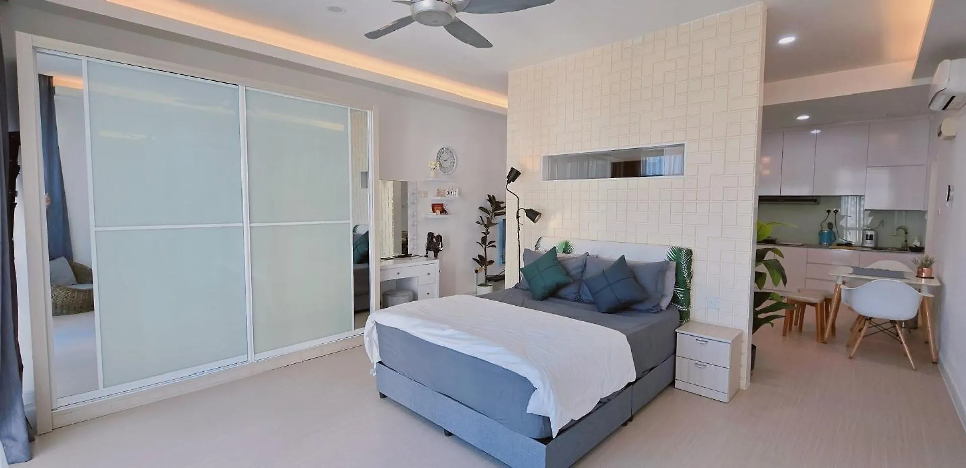 Apartment Mount Austin - Moonstay At Palazio Near To Toppen Ikea Aeon Johor Bahru